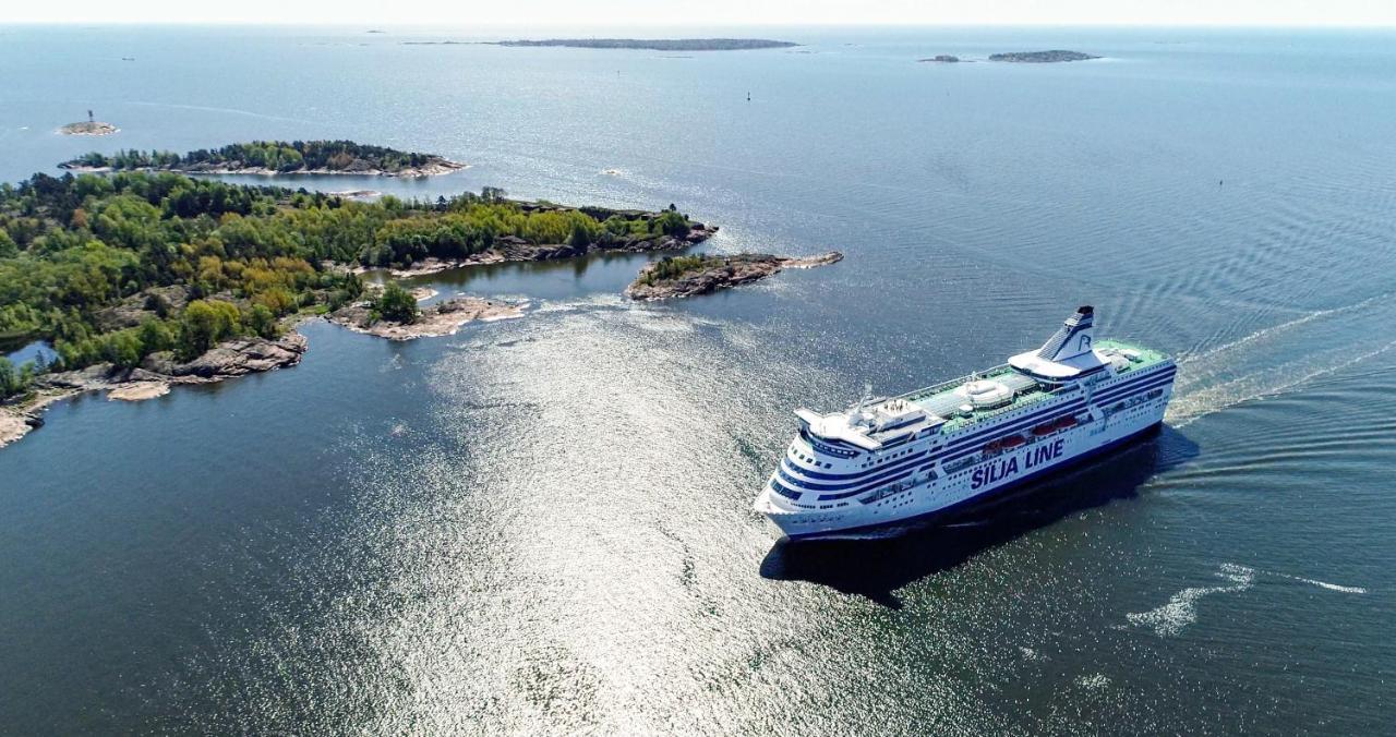 Silja Line Ferry - Helsinki To Stockholm Hotel Exterior photo